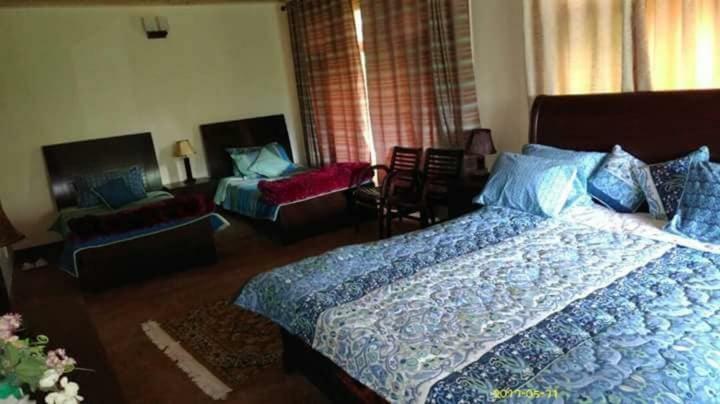 Embassy Villa Suites Karimabad  المظهر الخارجي الصورة