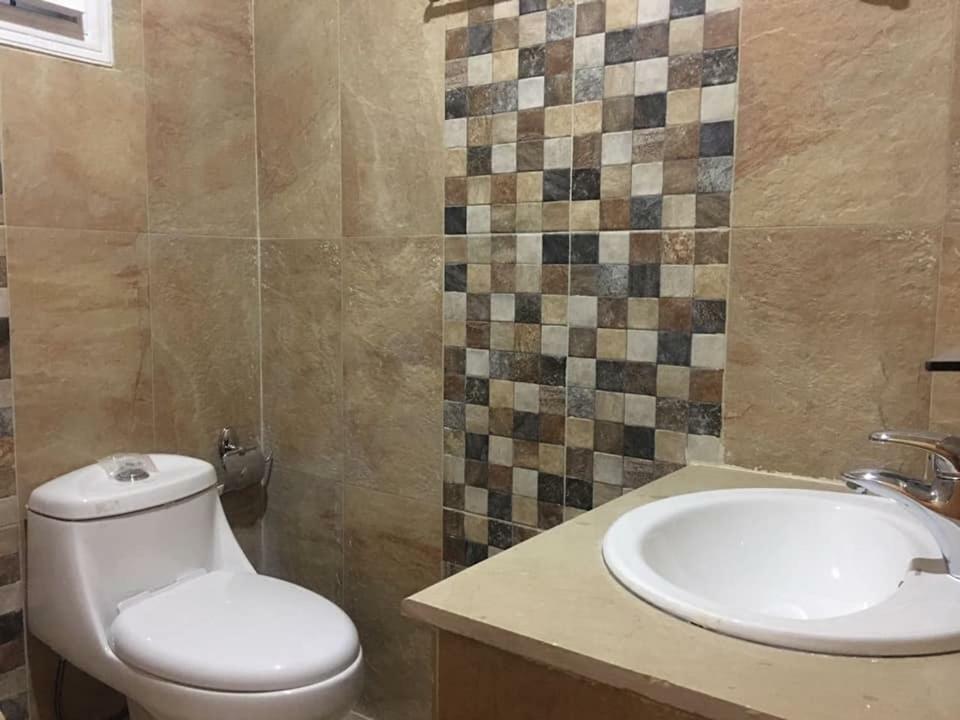 Embassy Villa Suites Karimabad  المظهر الخارجي الصورة